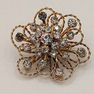 Vintage Coro Gold Tone Rhinestone Starburst Flower Brooch
